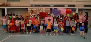 Los ni�os del programa de conciliaci�n Escola de Ver�n despidieron su curso estival.