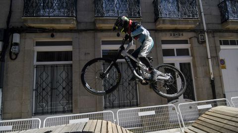 Carrera final del descenso urbano de Sarria
