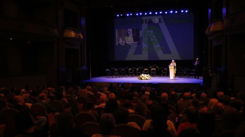 Sari Alabau, durante su intervencin en el teatro Jofre.