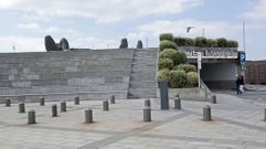 Praza dos Barcos y prking de Nauta, en el puerto de Sanxenxo