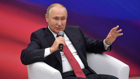 Putin, durante una reunin este domingo con miembros de su partido Rusia Unida.