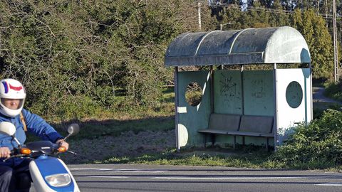 En Axeitos sobrevive este modelo tan cl�sico para la espera del bus