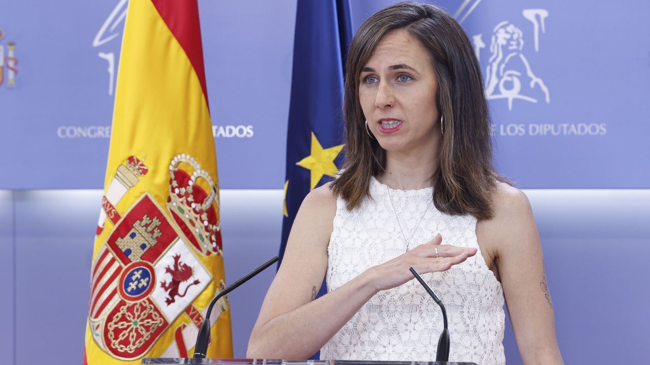 Podemos y Junts se enzarzan a cuenta del traspaso de inmigración a Cataluña