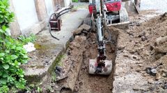 La nueva rotura se produjo en Landrove, a escasos metros del lugar donde se sit�a la ETAP