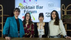 De izquierda a derecha, Aurora Almenar, Ana Pinzas, Esther Merino y Daniela Fern�ndez, que debatieron sobre el papel de las mujeres en el sector de los bares