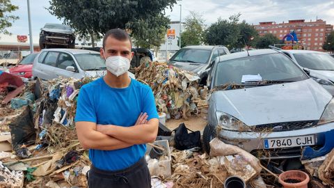 Diego, voluntario ourensano afincado en una de las zonas m�s afectadas por la dana