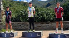 De izquierda a derecha, Marcos Barcala, Pablo Barreiro y Pelayo Rodr�guez, el podio sub-16 masculino.