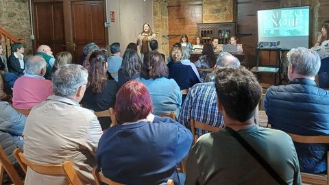 La primera sesi�n de las Xornadas Literarias de Neda, celebrada el jueves.