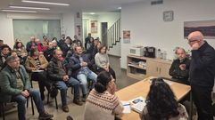 Reuni�n celebrada en A Imende, Noicela