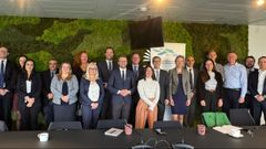 Dirigentes de la patronal Europche, con parte de los representantes de Pesca de 12 de los 27 Estado miembros de la UE con los que se reunieron el 3 de octubre en Bruselas