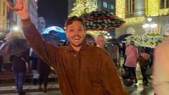 Jer�nimo Noriega disfrutando de las luces de Navidad en Oviedo.