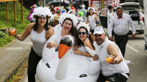 Cortegada despidi el entroido en la provincia.Ms de trescientas personas participaron en el desfile