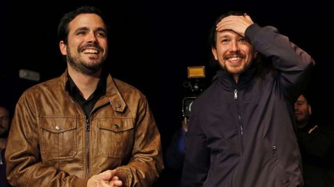 Alberto Garz�n y Pablo Iglesias, tras ratificar el acuerdo IU-Podemos