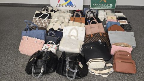 Requisan 60.000 bolsos falsificados en el puerto de Vigo