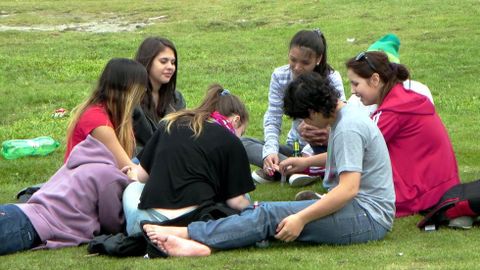 Reforzar las relaciones con sus amistades y es una buena ayuda que puede prestar la familia