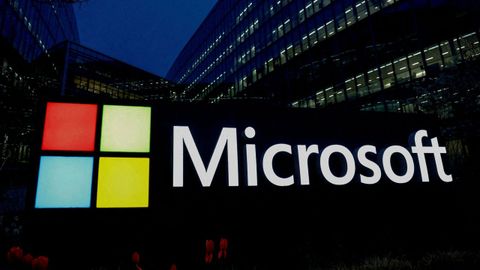 El logo de Microsoft en sus oficinas pr�ximas a Par�s