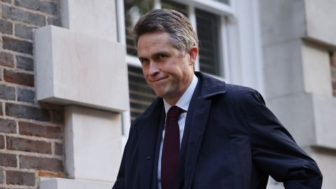 Las acusaciones de acoso y hostigamiento obligan al secretario de Estado de Educacin, Gavin Williamson, a marcharse.