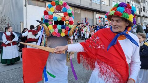 Viana acoge la mayor mascarada de la Pennsula Ibrica.El toro de Celavente (O Bolo) en el desfile.