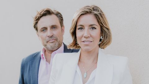 Dani e Isabel, pareja, t�ndem profesional y padres de tres hijos. 