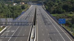 Vista de la AP-9 a su paso por la comarca de Santiago