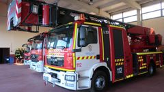 Los bomberos de Barreiros acudieron a socorrer a los accidentados