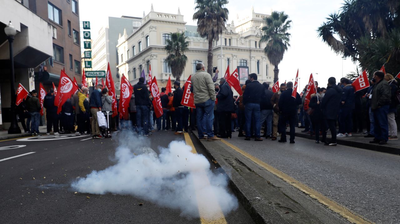 CCOO y UGT mantienen la huelga convocada en la industria auxiliar asturiana