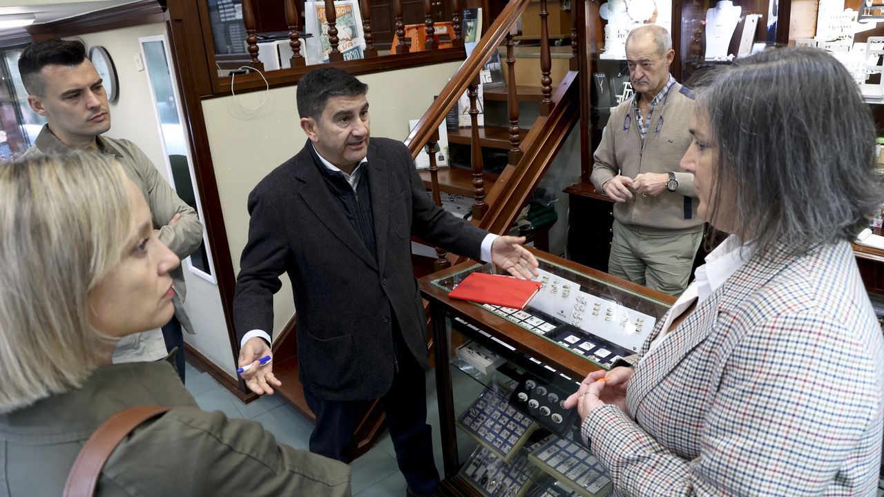 Pedro Blanco, candidato del PSOE a la alcaldía de Santiago: «Queremos un comercio forte e vital e serei o seu mellor aliado»