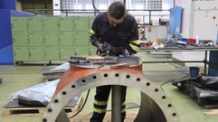 Trabajador de la fbrica de Turbinas, en foto de archivo