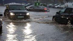 Inundaciones en la avenida de Galicia en Cambados