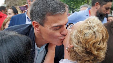 El presidente del Gobierno, Pedro S�nchez, durante su primer acto p�blico del PSOE desde que accedi� a la jefatura del Ejecutivo y coincidiendo con sus cien d�as de gesti�n desde que prometi� el cargo ante el Rey, hoy en Oviedo