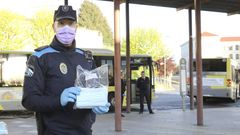 La Polic�a Local de Santiago vigila todos los d�as que los ciudadanos respeten las normas contra el coronavirus