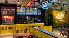 Nuevo restaurante de hamburguesas de la cadena Carl's Junior en Oviedo