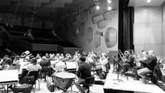 Suzuki y la Sinf�nica, durante un ensayo