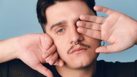 O artista forma parte da escena emerxente e presenta novo disco