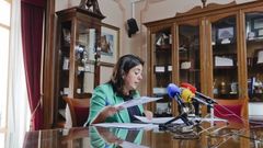 La alcaldesa, Elena Candia, compareci� este lunes tras la xunta del gobierno loca.
