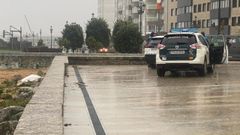 Despliegue policial en la playa de A Concheira en Baiona