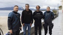Buzos de la Polic�a Nacional con Suso Lista.
