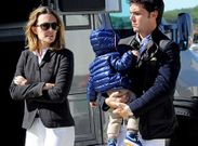 El peque�o Amancio �lvarez, de once meses, llevaba un colorido y deportivo conjunto.