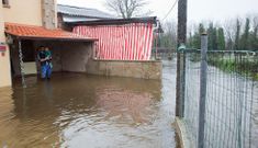 La casa de Alicia Cardama, en la imagen, qued� completamente anegada por la crecida del r�o. 