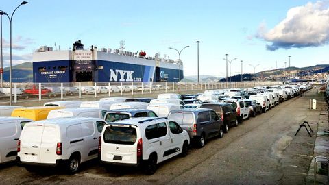 Veh�culos de Stellantis fabricados en su planta de Vigo.