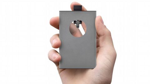 Bloom | Un inhalador del tama�o de una tarjeta. Para personas con asma. Contiene seis dosis de medicamento y puede rellenarse desde el dep�sito inhalador prescrito, que suele ser inc�modo de llevar.