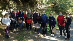 Foto de los participantes en la jornada micol�gica de Vilari�o de Conso