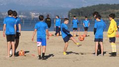 Vilagarca recupera la dimensin deportiva de la playa de A Compostela