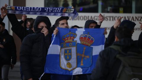 La afici�n del Real Oviedo a su llegada a El Molin�n