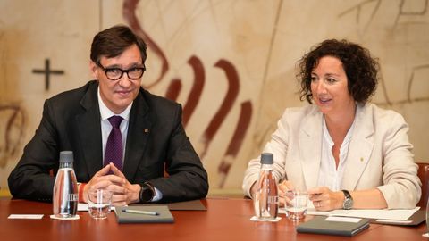 El presidente de la Generalitat, Salvador Illa, y la consejera de Economía y Finanzas, Alícia Romero