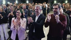 Paula Prado, secretaria general del PPdeG; Alfonso Rueda, presidente del partido y de la Xunta en funciones, y Diego Calvo, presidente del PP coru��s, en la junta directiva del partido en esa provincia.