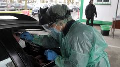 Cerca de cuatrocientas personas pasaron el mi�rcoles por el hospital de Monforte para hacerse priuebas PCR