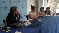 Alumnas del CP Miguel de Cervantes durante la presentaci�n del programa �Palabras Mayores� en la Feria del Libro de Gij�n 2019