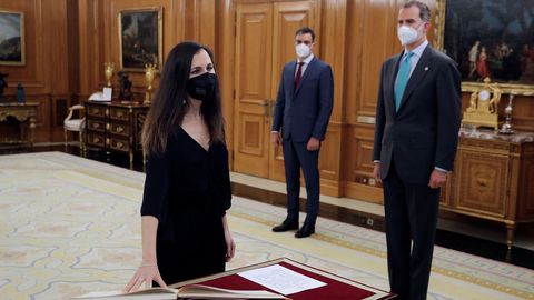 Ione Belarra promete su cargo ante Felipe VI