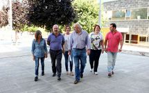 Miembros del gobierno del PP de Burela, ayer, cuando anunciaron la rebaja de imp�estos para 2015.